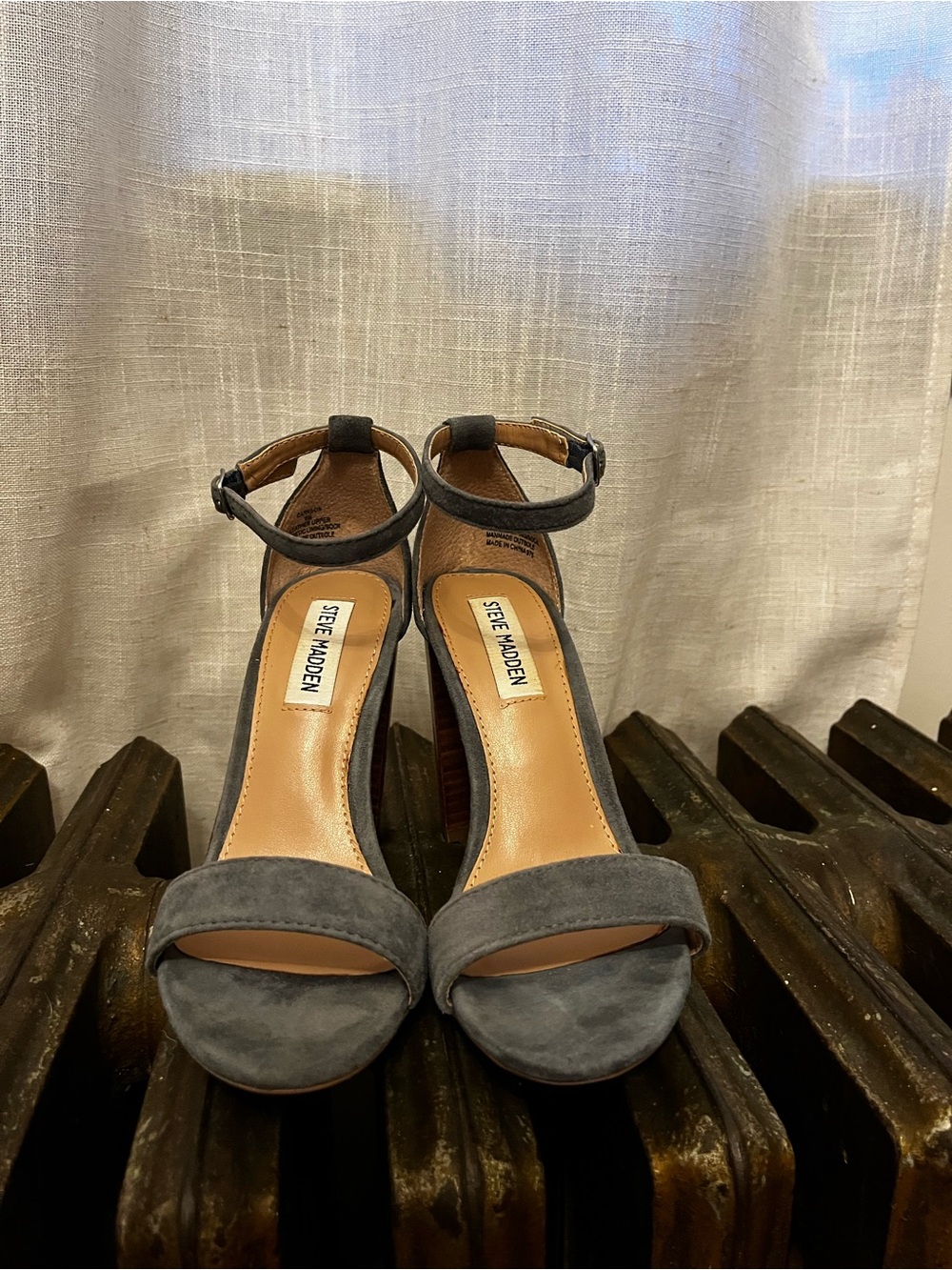 Size 6 Steve Madden Charcoal/Blue Suede Ankle-Strap Block Heel Sandals